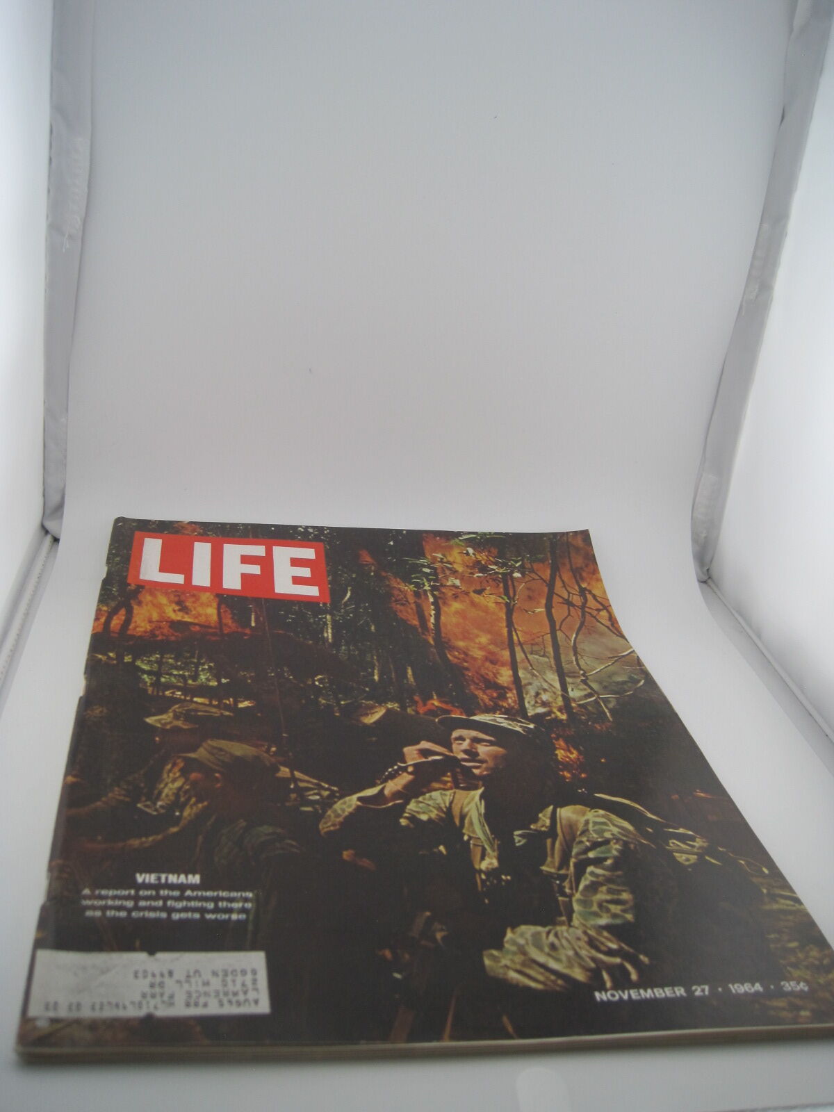Life Magazine November 27 1964 Vintage Vietnam War-American's Working & Fighting