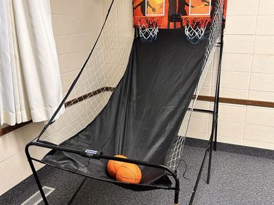 Basketball shooting game