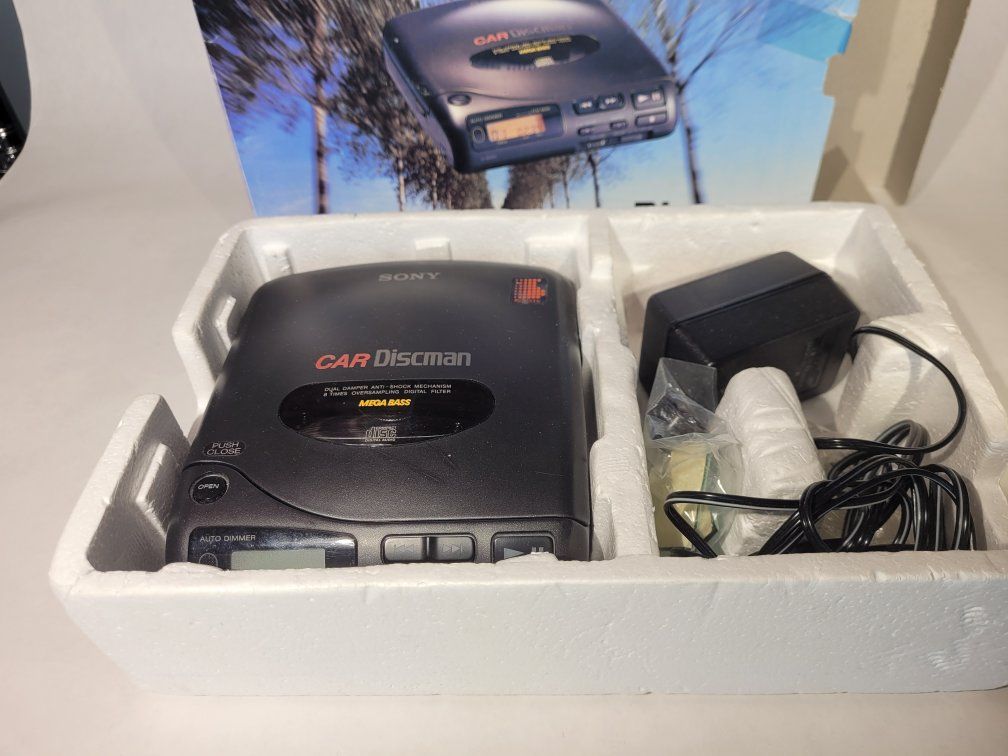 Sony Car Discman D-802K CD Compact Player Mega Bass, Anti-Shock Mechanism, Auto Dimmer