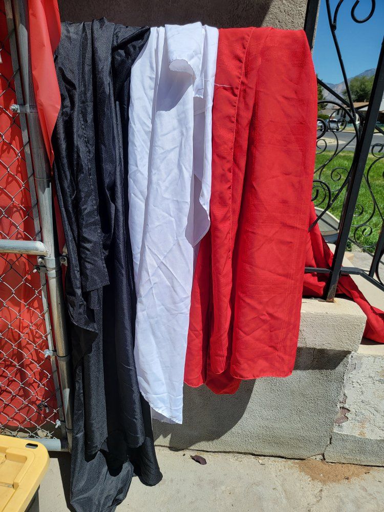 3 long table cloths