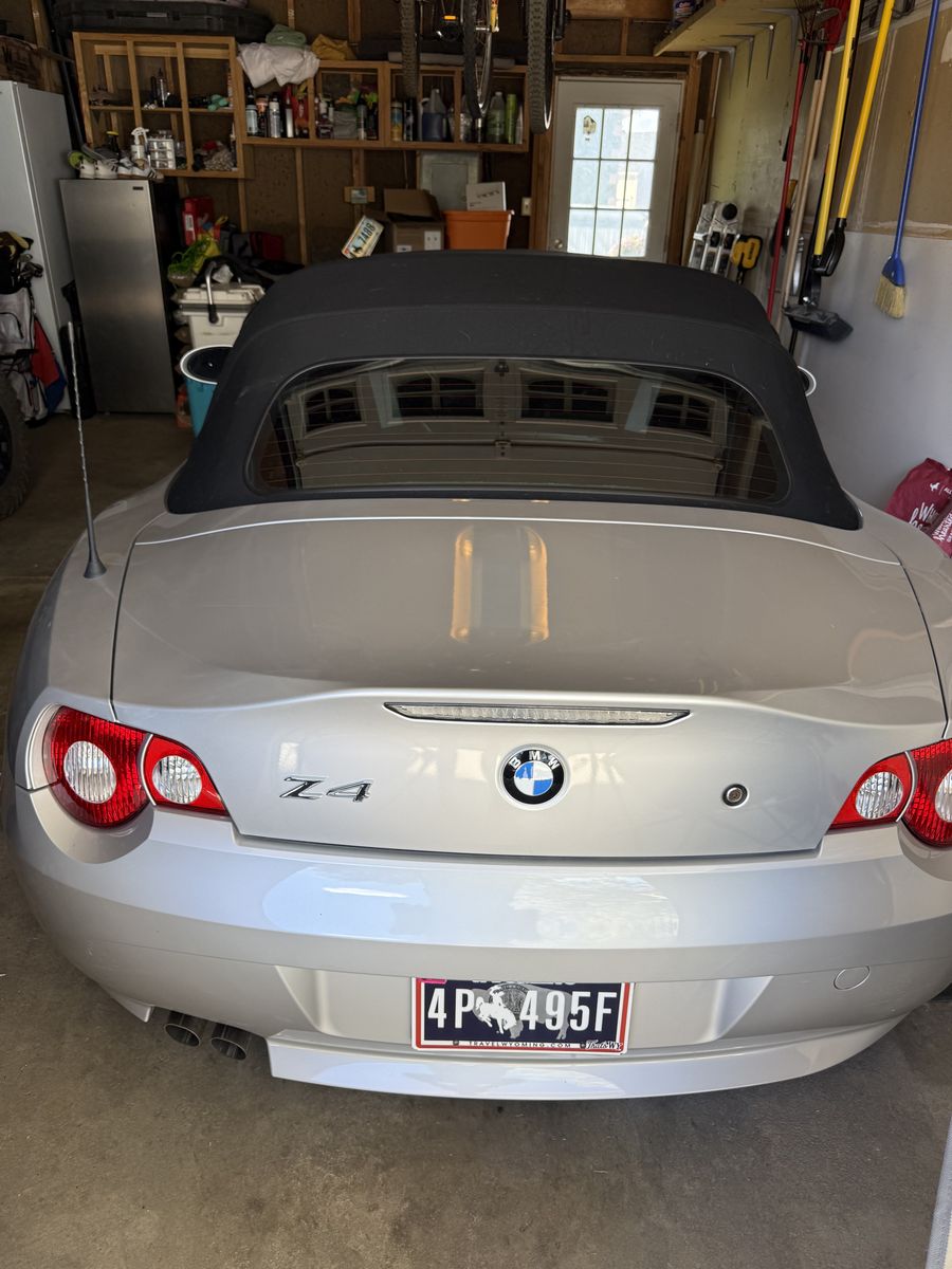 2005 BMW Z4 2.5i