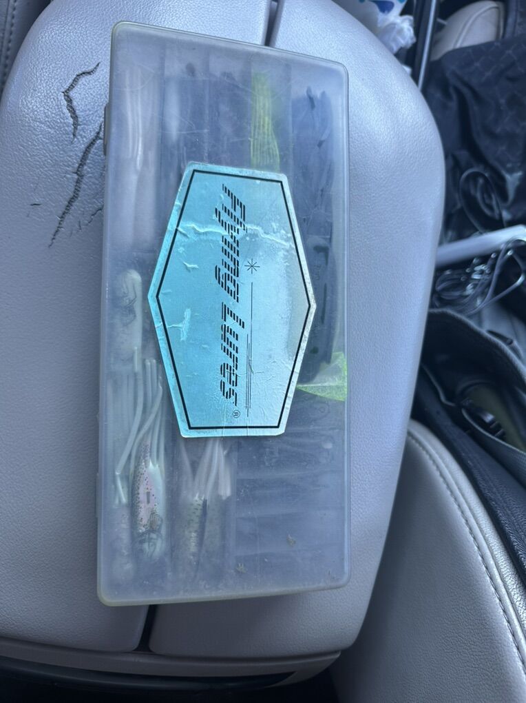 Flying Lures Fishing Kit