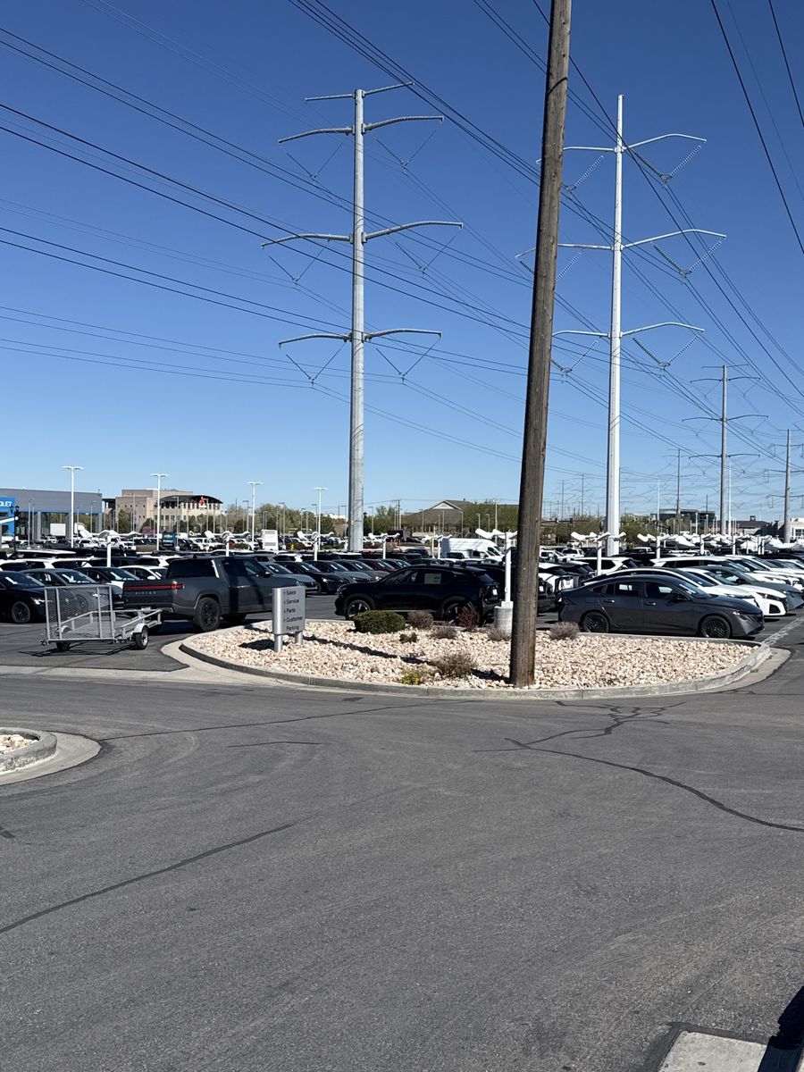 NEW & USED CARS @ NISSAN!