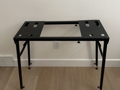 Adjustable piano / Keyboard stand