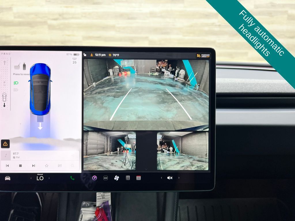 Main image 11