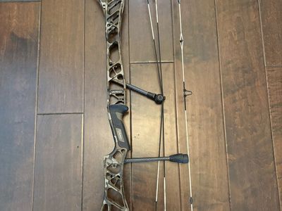 Mathews Arc 34 hunting compound bow