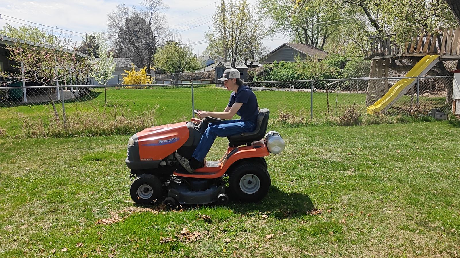 Husqvarna Riding lawn mower