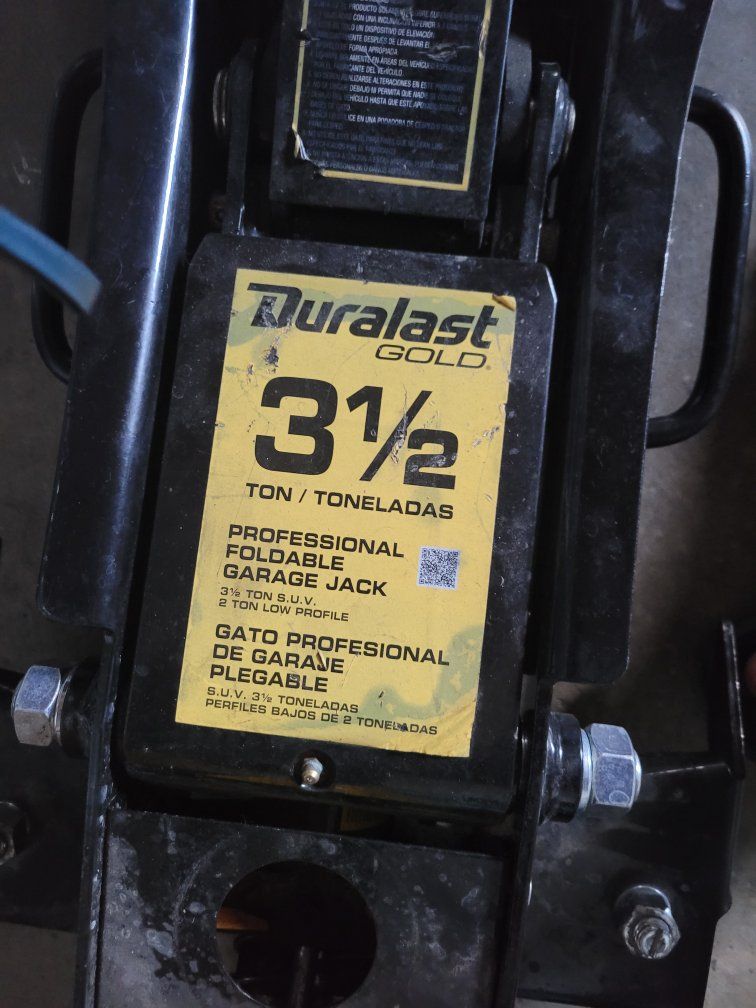 Duralast Gold 3 1/2 Ton Professional Foldable Garage Jack