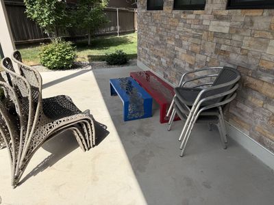 Free outdoor furniture