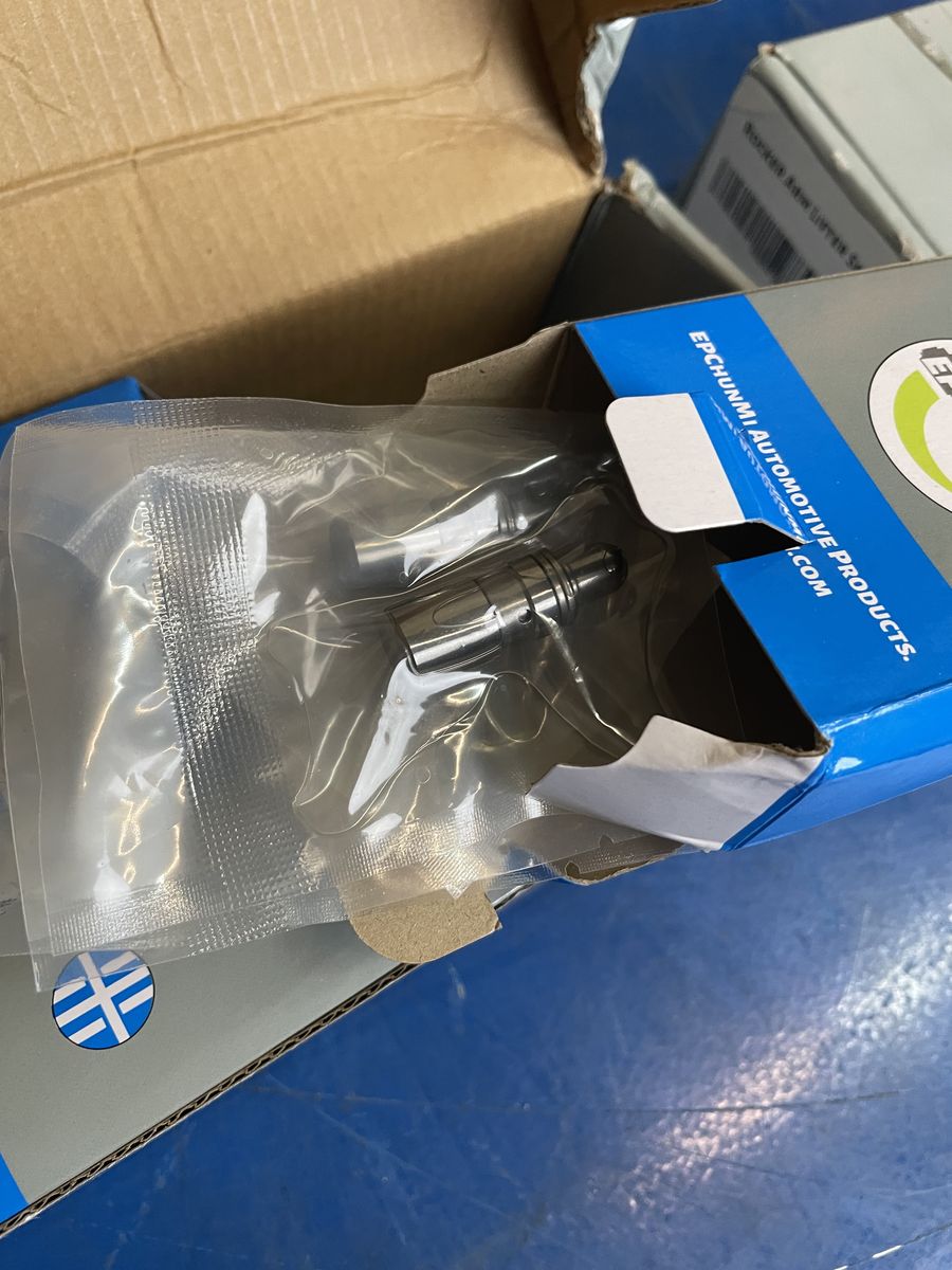 EPChunMi Rocker Arm Lifter Set – Single Box – New Open Box