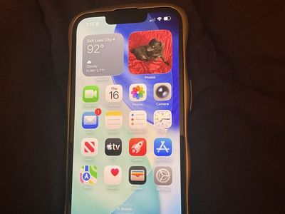 Apple iPhone 16e-Boost Mobile locked