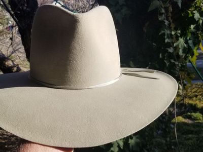 Cowboy hat RESISTOL NICE CONDITION CLEAN