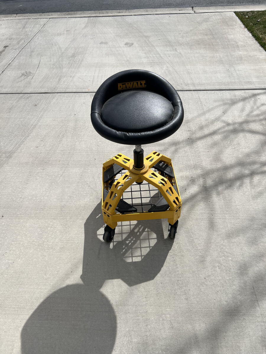 DeWalt Adjustable Swivel Stool