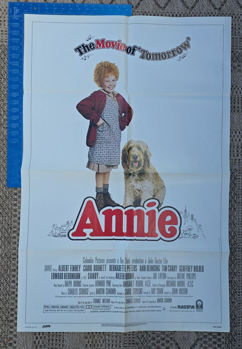 Original movie poster "Annie" 1982 Movie Poster - PG Rated, John Huston Film