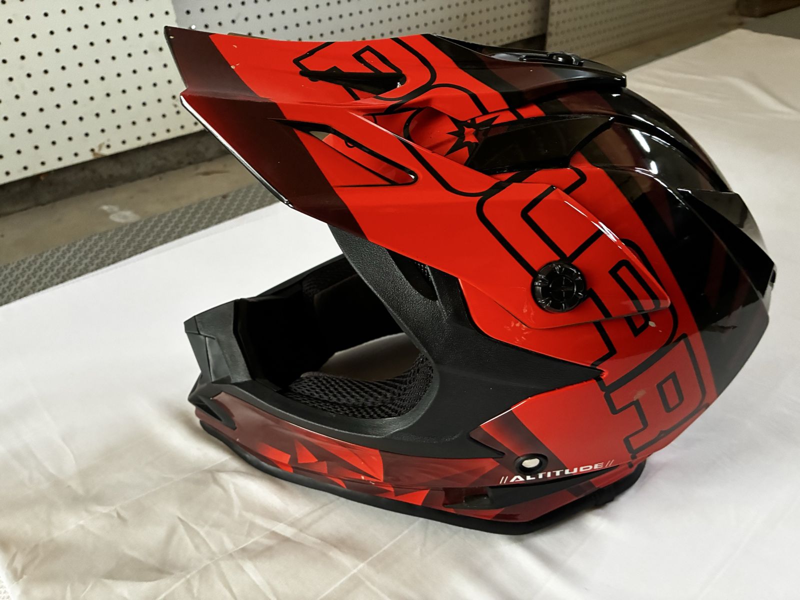 Polaris helmet
