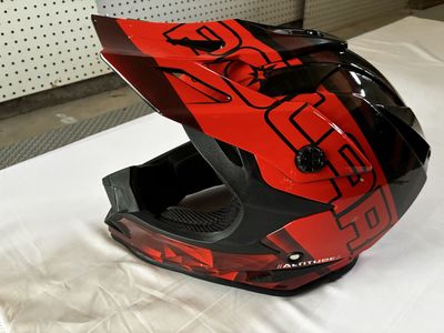 Polaris helmet
