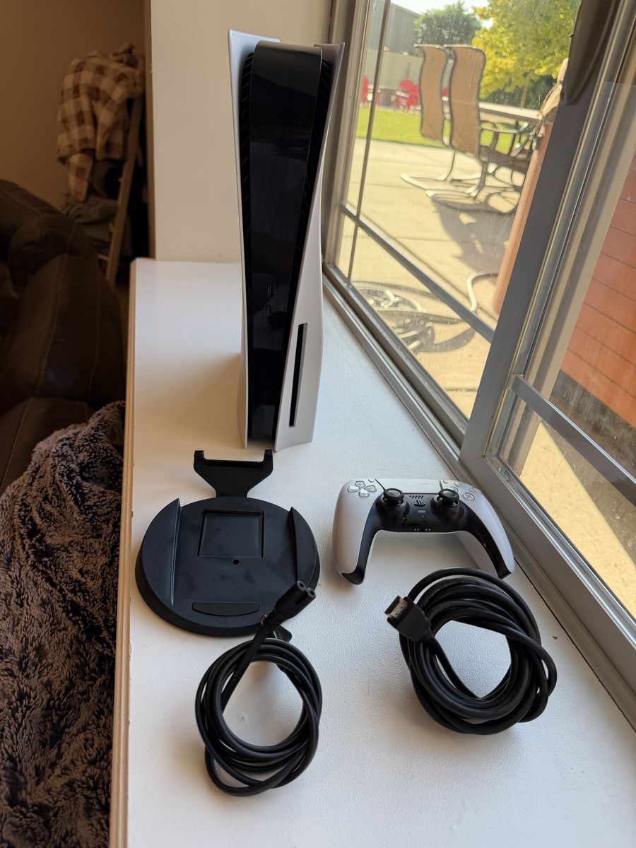 Sony PlayStation 5 PS5 Disc Console with Controller, Stand & Cables - Excellent Condition