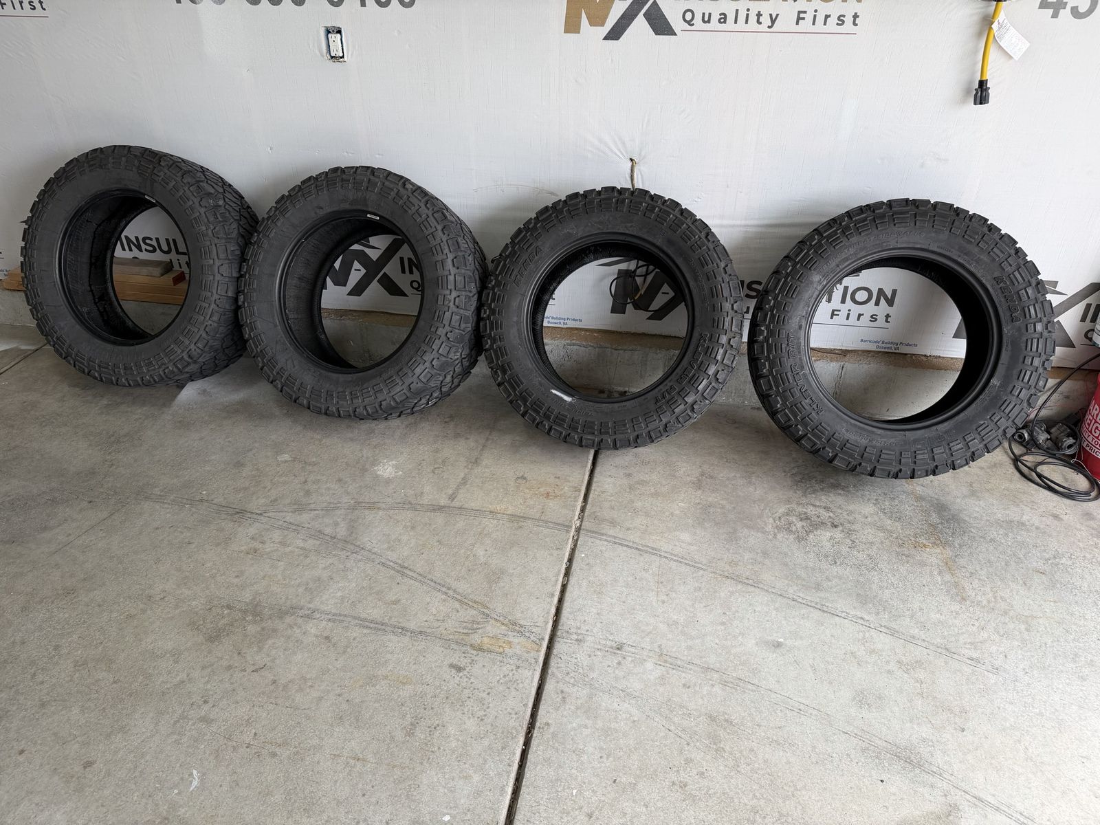 Kenda Kleaver 35x12.50R20