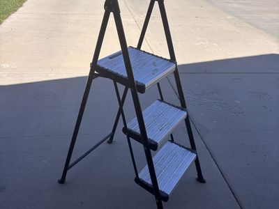 Folding 3-Step Ladder with Handrail, Lightweight & Portable