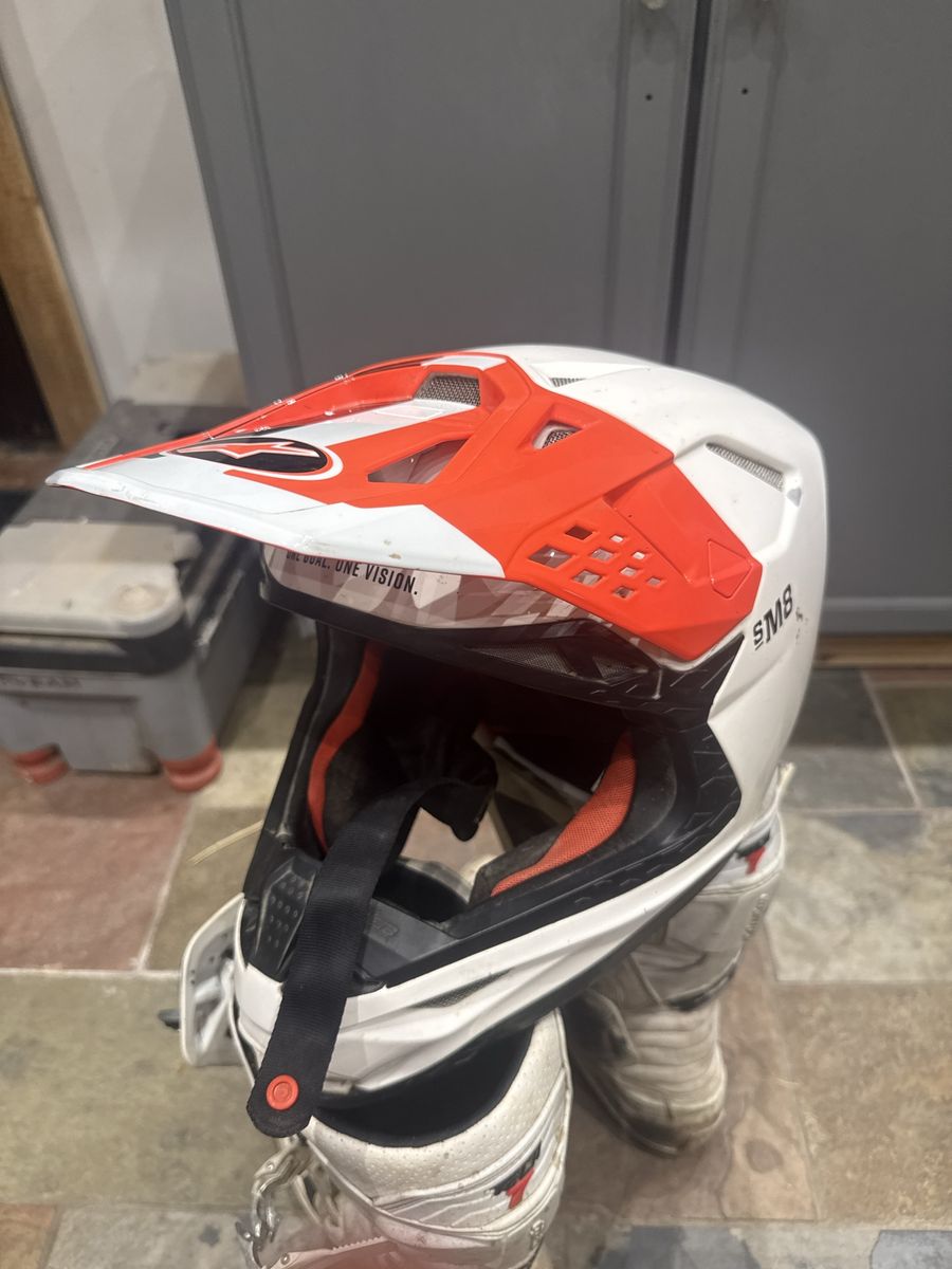 Alpinestars Tech 7 Boots size 11, M8 helmet size M