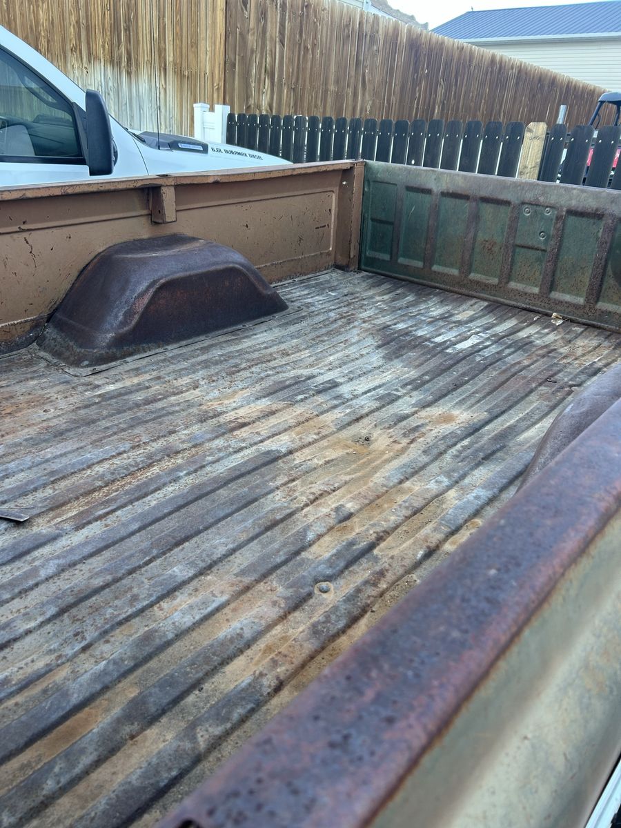 Main image 6