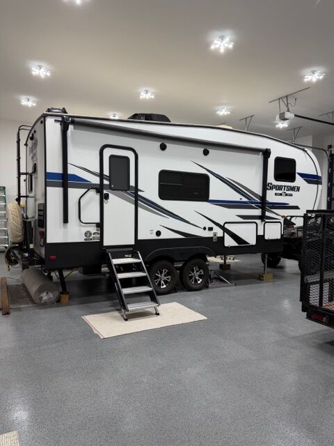 5th Wheel Travel Trailer