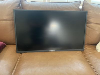 Samsung 32in 4k Monitor - Mount Included - No Stand