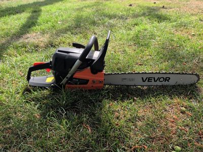 VEVOR Gas Chainsaw, Orange, Used