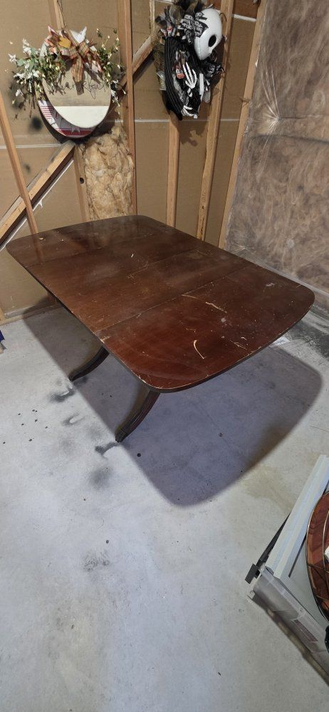 Duncan 5 Dining Room Table