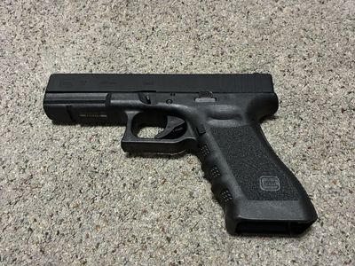 Glock 17 Gen 3, 6mm airsoft Pistol with Magazine - green gas blowback