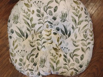 Snuggle Me Organic Baby Lounger Eucalyptus White Leaf Pattern Infant Pillow