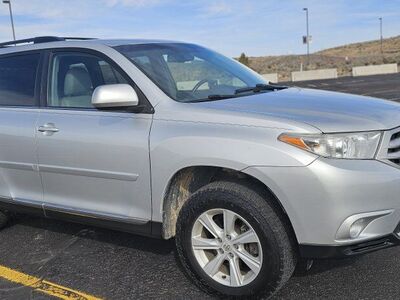 2013 TOYOTA HIGHLANDER