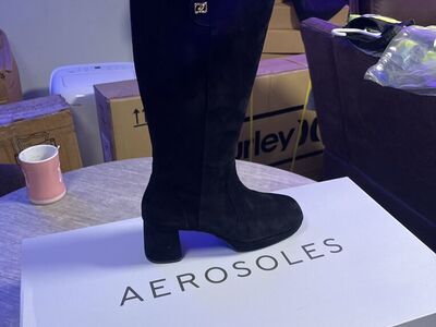 NEW AEROSOLES WOMENS BOOTS SZ10
