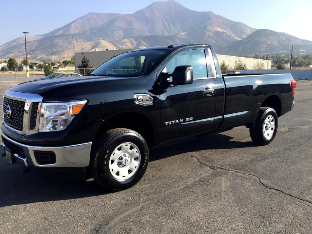 2018 Nissan Titan XD SV