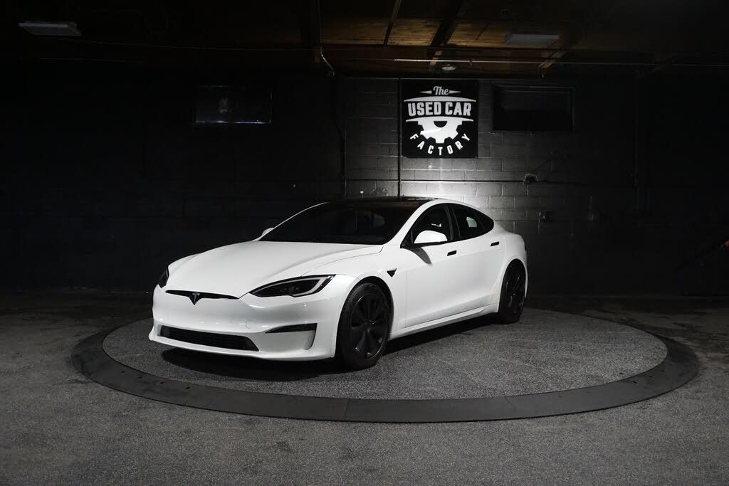 2022 Tesla Model S Plaid