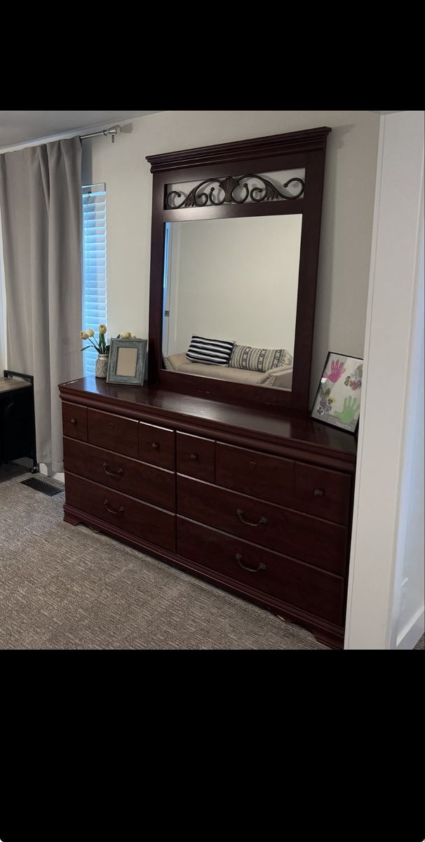 Wood Dresser