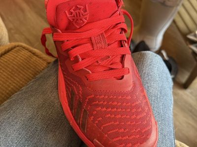 Donovan Mitchell US size 7 Men Adidas Basketball Shoes