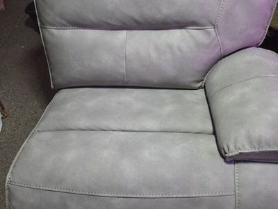 Powered recliner