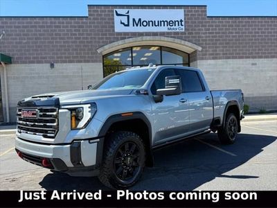 2025 GMC 2500 AT4