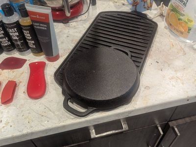 8 peice cast iron cooking set with cast iron cleaning set