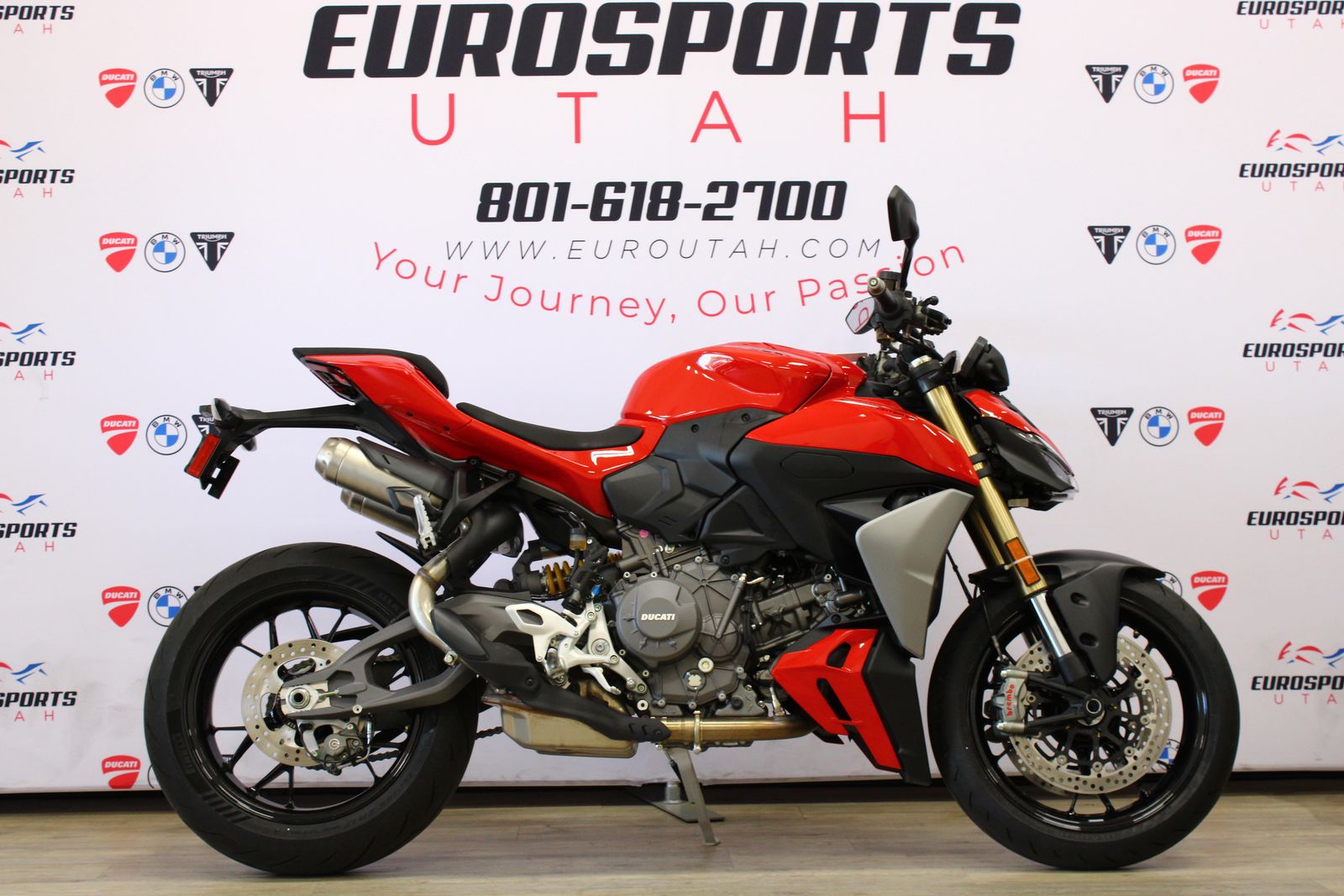 2026 Ducati Streetfighter V2
