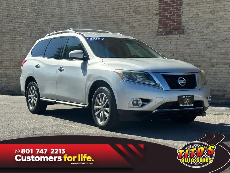 2015 Nissan Pathfinder SV