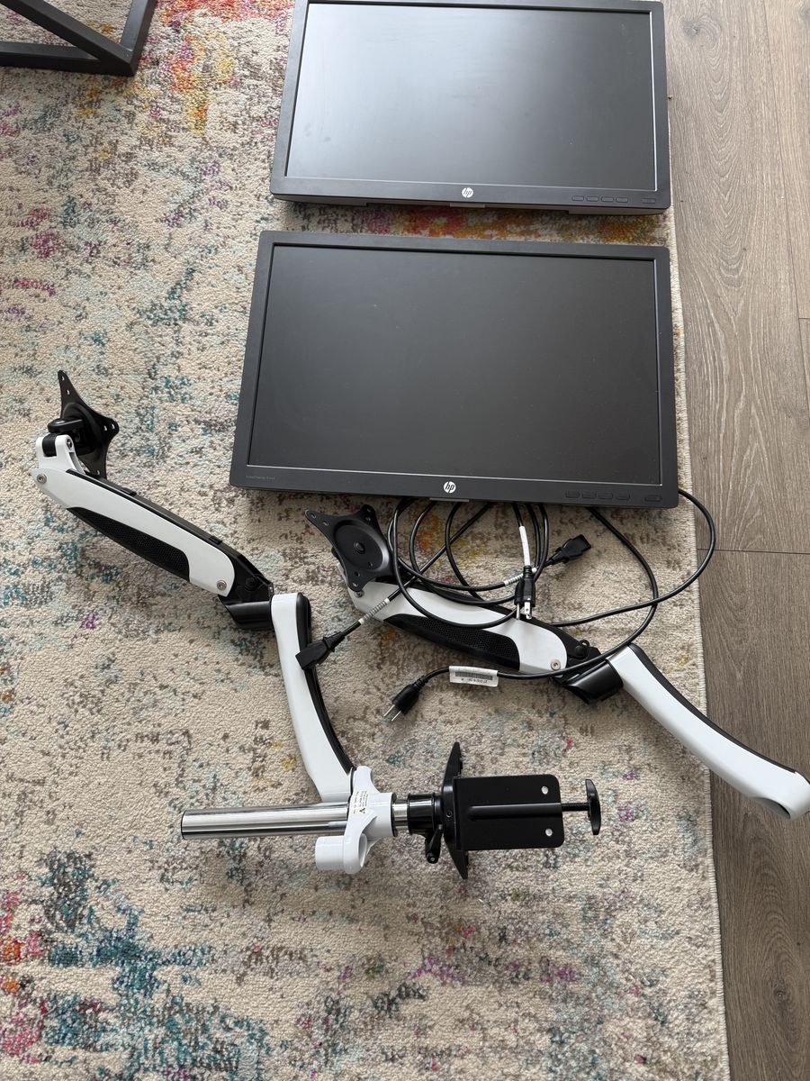 HPMonitors And Arm Stand