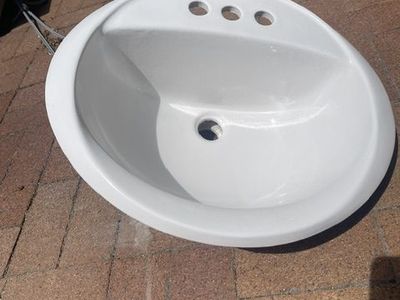 Porcelian Bathroom Sink