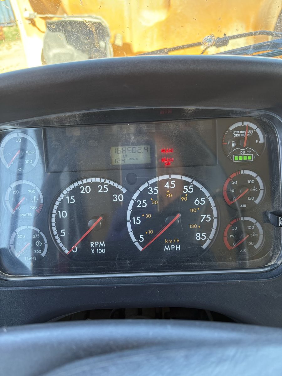 Freightliner b2 short bus