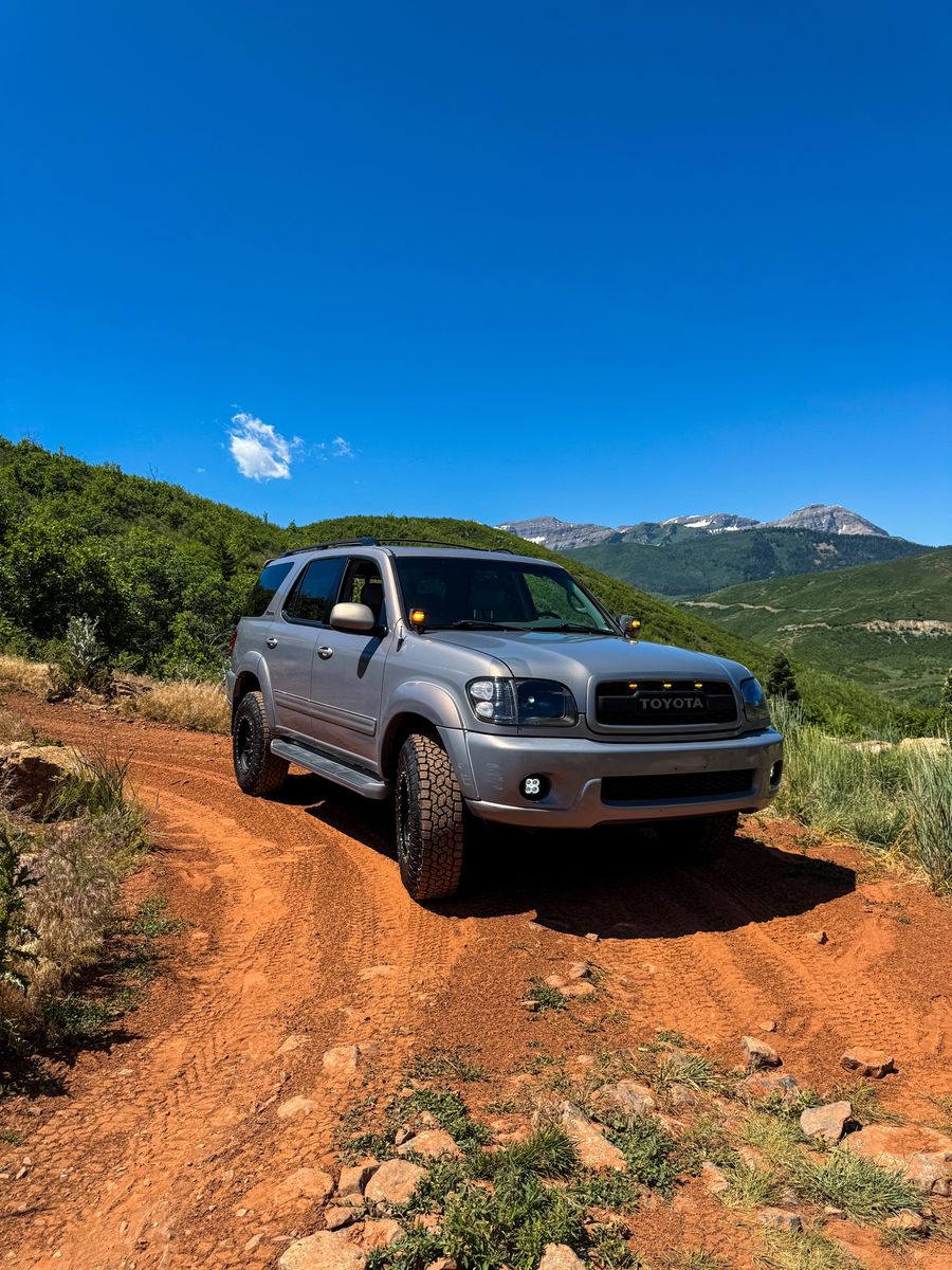 2001 Toyota Sequoia Limited