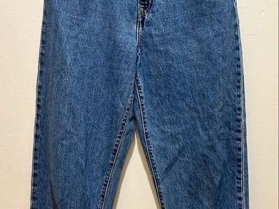 Levi's High Loose Taper Denim Blue Jeans Size 28