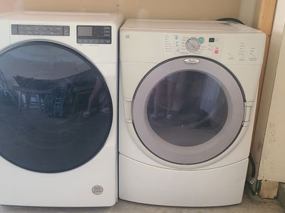 Front load washer & dryer