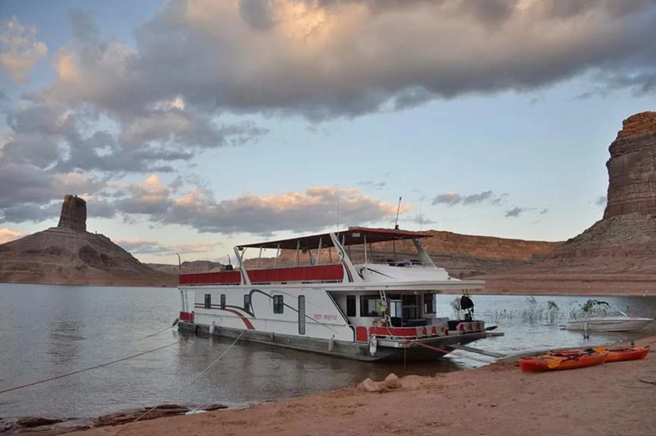 Antelope Point Marina Houseboat *Red Rocks Ownerships Available* Starting at $12,500!!