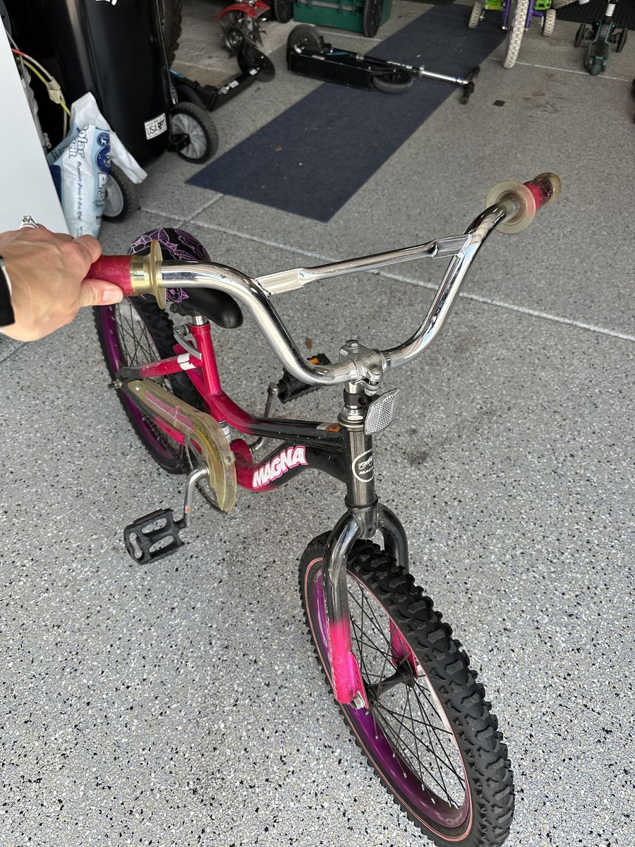 18" Magna Bike